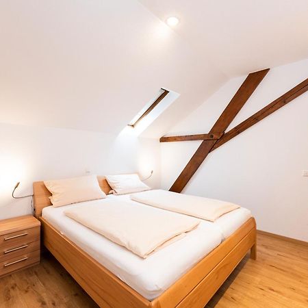Weingut Und Gastehof Borst Hotell Nordheim am Main Exteriör bild