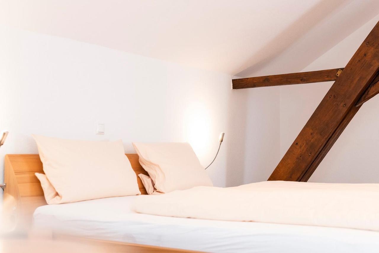 Weingut Und Gastehof Borst Hotell Nordheim am Main Exteriör bild