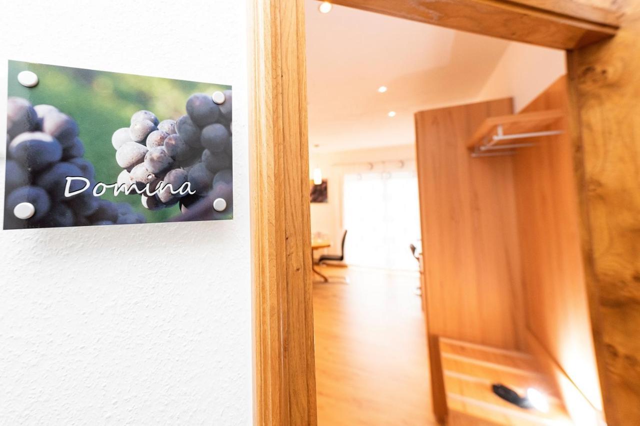 Weingut Und Gastehof Borst Hotell Nordheim am Main Exteriör bild