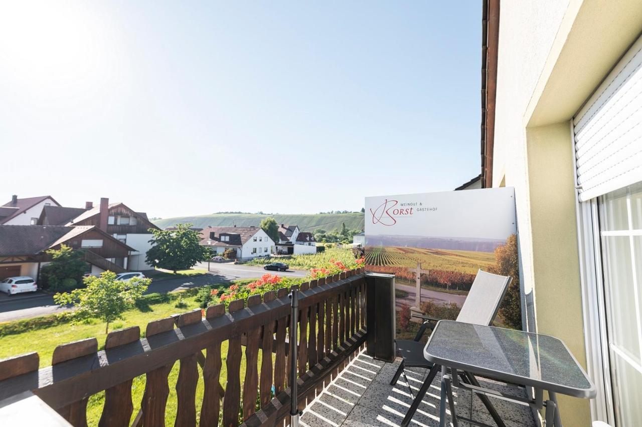 Weingut Und Gastehof Borst Hotell Nordheim am Main Exteriör bild